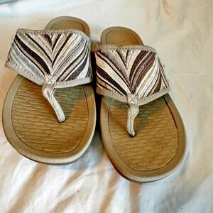 Yuu Women's‎ Dorah Slide On Sandal Thong Beige Size 7.5